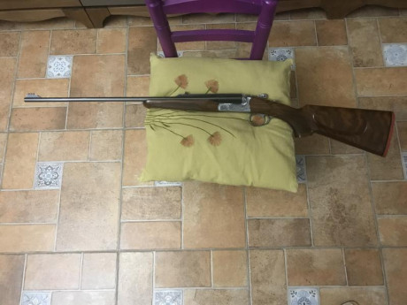 Hola, vendo rifle sabatti Classic safari, calibre 9,3 x 74, he disparado una caja de balas con el, esta 02