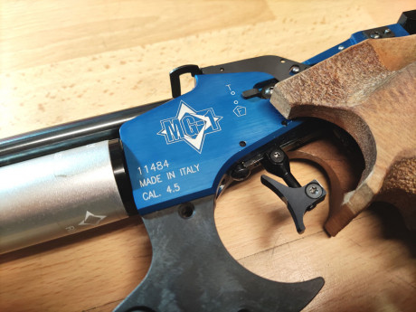 En venta una MatchGun MG1 cal 4,5 estado perfecto
La cacha es talla S
Se encuentra en provincia de Barcelona
 110
