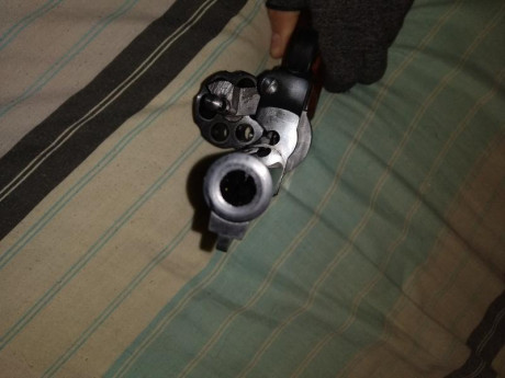 vendido,.....mpecable,se vende por cese de actividad en tiro
Solo ha disparado 10 balas suelo utilizar 00