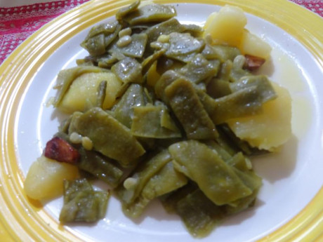 Hoy para comer acelgas hervidas y chuletón de vaca gallega vieja con seis semanas de maduración en cámara 170