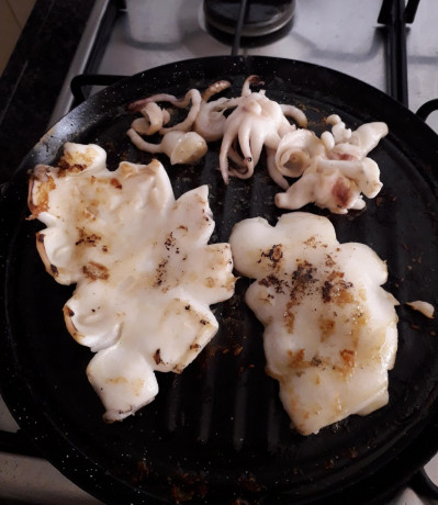 Hoy para comer acelgas hervidas y chuletón de vaca gallega vieja con seis semanas de maduración en cámara 21