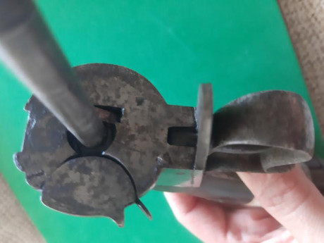 Vendo Revolver ORBEA Hermanos Eibar Modelo 1858, sistema Lefaucheux,  modelo reglamentario del año 1858, 10