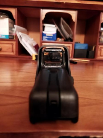 Vendo visor eotech, está nuevo de todo sin apenas uso, lo compré en enero y solo lo usé asta febrero (cuando 10