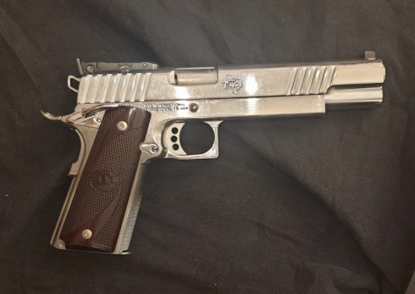 .
.
.
.

.
. 02