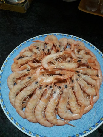 Hoy para comer acelgas hervidas y chuletón de vaca gallega vieja con seis semanas de maduración en cámara 71
