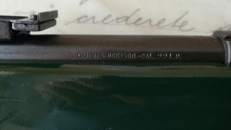 Carabina calibre 22lr, de cerrojo bastante precisa Onena modelo 500.
Va con 2 cargadores, de 5 y 10.
En 01