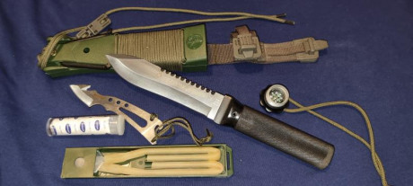 Una variante "rara" del cuchillo J.K.II conocido en todo el mundo.
Fuentes oficiosas dicen que 10