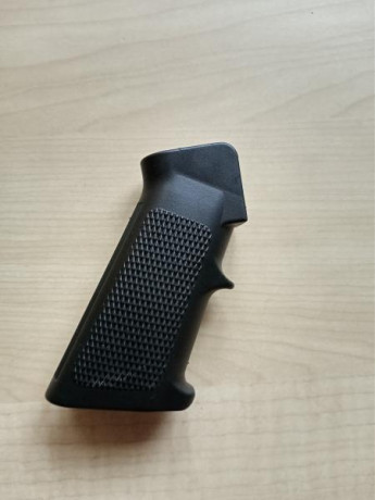 Vendo Pistolete Ar15 original de sabré defense.

15€ envío la ncluido

Vendido 00