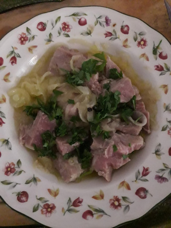 Hoy para comer acelgas hervidas y chuletón de vaca gallega vieja con seis semanas de maduración en cámara 40