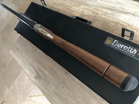 Vendo una Beretta 686 Silver Pigeon modelo TRAP. Con 76 cm. de cañón, 2 y 1 estrellas. Con culata regulable. 20