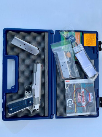 Vendo COLT GOLD CUP TROPHY, cal. 45 ACP, en estado de REESTRENO (no tiene la más mínima marca de uso).
Pistola 00