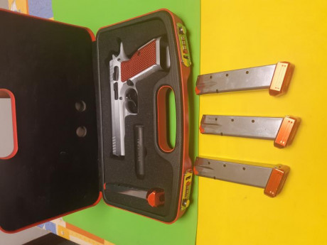 Pongo en venta esta pistola mod stok 2 , por 1400,eu,   con el afinado y ajustes del Sr Ballesteros,  02