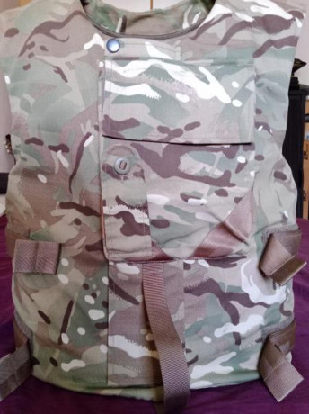 Se vende chaleco britanico antifrgmentos nuevo con proteccion balistica talla m  con envio incluido un 12