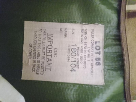 Se vende chaleco britanico antifrgmentos nuevo con proteccion balistica talla m  con envio incluido un 20