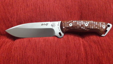 Vendo cuchillo j&v wolf con cachas cocobolo y separadores rojos , es nuevo sin uso y tiene su  caja 01