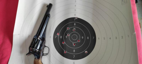 Se vende Remington Outlaw fabricado por Uberti, calibre 45 Long Colt.

Impecable. Solo 23 disparos.
Se 01