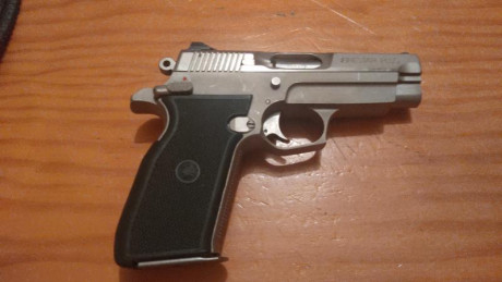 Hola buenas vendo o cambio  firestar plus 9mm
El precio del arma son 300
Es por hacerme hueco en el armero 21