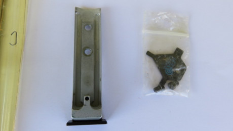 Vendo alza LPA en perfecto estado montada y desmontada sin uso para revolver S&W y sus complementos, 12