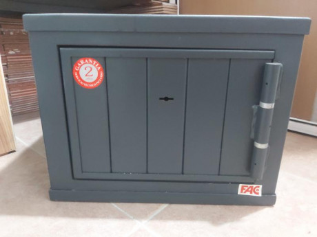 Hola.
El armero está homologado, aunque con la nueva normativa ya no se pude homologar como nuevo armero 01