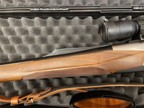 Vendo conjunto de absoluto reestreno; Browning Bar MK3 Eclipse Fluted calibre 30-06 con punto rojo Aimpoint 12
