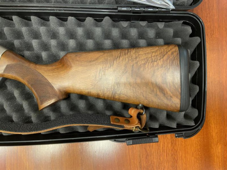 Vendo conjunto de absoluto reestreno; Browning Bar MK3 Eclipse Fluted calibre 30-06 con punto rojo Aimpoint 10