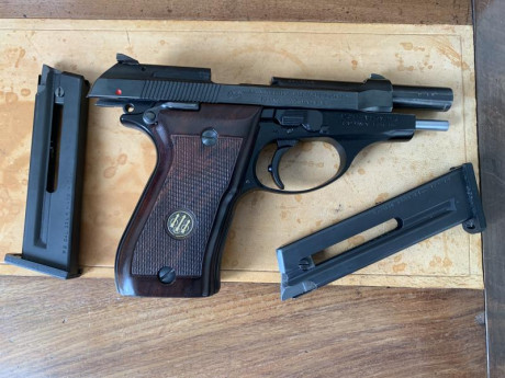 Se vende esta Beretta Cheetah 22lr en estado impecable (una de las pistolas preferidas del Mossad) con 02