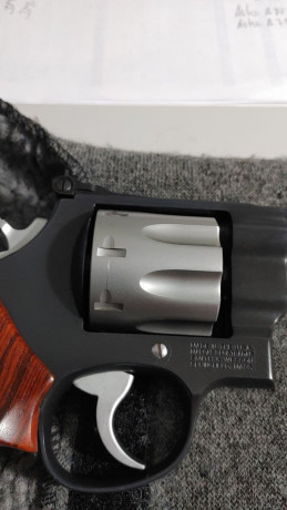 VENDO REVOLVER SMITH AND WESSON 627 V-COMP.

CARACTERISTICAS A SABER:
Modelo de revolver terminado por 151