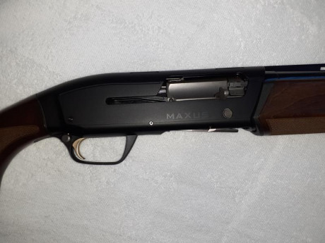 Vendo browning maxus one. 71 de cañon, 3 choques de 2, 3 y 4*. Cuñas, espaciadores y todo lo que trae 01