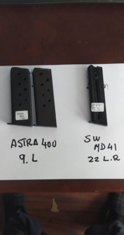 Hola, revisando cajones he encontrado cargadores de armas que ya no tengo.
2 cargadores Astra 400, usados 20