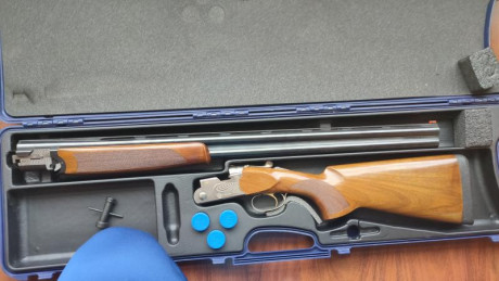 Hola se vende escopeta beretta 686 E sporting con cañón de 76cm. Escopeta en perfecto estado. Se puede 02