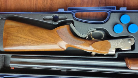 Hola se vende escopeta beretta 686 E sporting con cañón de 76cm. Escopeta en perfecto estado. Se puede 22