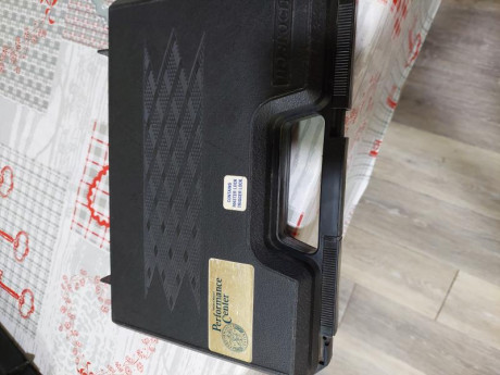 Se vende esta emblematica pistola S&W 9mm en 5" por aligerar armero,poco hay que decir que ya 00