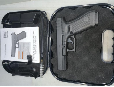 Vendo glock 17  gen 4 inutilizada ,a estrenar comprada directamente a fábrica inutilizada sin un arañado 00