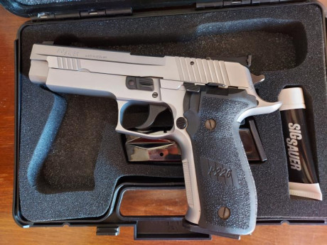 Pues eso, tal como reza el enunciado de este post, vendo esta Sig Sauer P226 S All Roud calibre 9PB mas 01