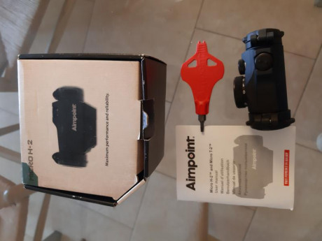 Vendo Aimpoint micto H2 de 2 moas.
Con bases American defense QD. 450 €.
Con base Aimpoint para Leupold 140