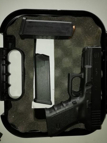 Vendo G 19  tercera gen guiada  en Lic A. 
No ha disparado nada. Portada muy ocasionalmente de paisano. 01