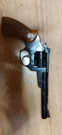 Revolver Astra modelo Cadix 6" cal.22 lr.
Guiado en F
Perfecto estado
Está en Madrid
Precio 100
Atiendo 00