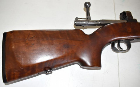 Se vende carl gustafs stads gevarsfaktori del año 1925.
Con diopter. Calibre 6,5x55.
Se puede ver y probar 10