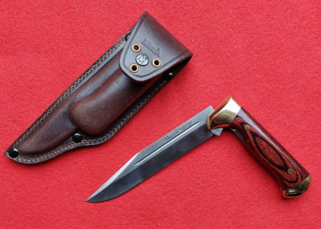 Cuchillo plegable Muela con hoja de acero Molibdeno Vanadio de dureza 57-58HRC, empuñadura de madera prensada 01