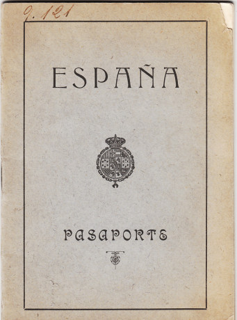  EN RECUERDO Y HOMENAJE A LOS QUE YA NO ESTÁN. 

Si pones en  GOOGLE    PASAPORTES EN LA MEMORIA   da 171