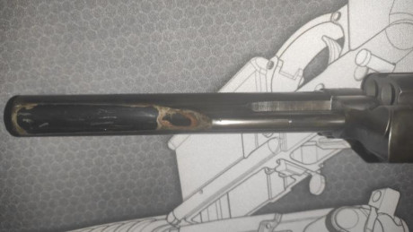 Vendo revolver Llama 357/ 38 de 6 pulgadas , guiado en F .
No sé cuántos dueños a tenido pero más de dos 02