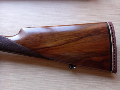 Vendo esta preciosa escopeta gama alta de Arrieta, finos grabados hechos a mano, expulsora, llaves Holland 20