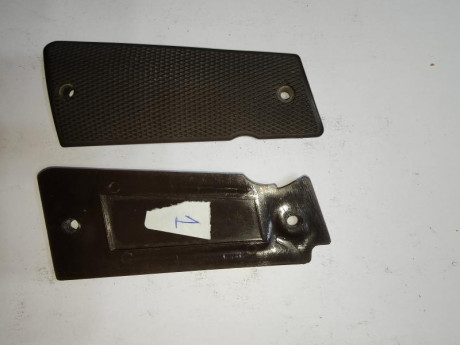 Vendo cachas. 10€ la pareja tf  y wh 670   211056 01
