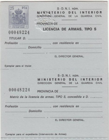  EN RECUERDO Y HOMENAJE A LOS QUE YA NO ESTÁN. 

Si pones en  GOOGLE   PASAPORTES EN LA MEMORIA  da igual 41