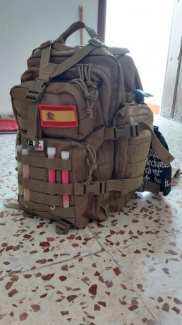 Estoy pensando que no estaria de mas tener una mochila de supervivencia a mano en casa por si tenemos 110
