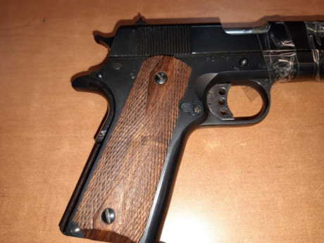 Norinco 1911,con muchas mejoras,cambiados todos los muelles,cachas nuevas,pulido interior,dos cargadores, 00
