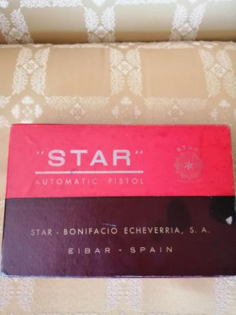 Se vende pistola Star Super mod. A del calibre 9 Largo en estado impoluto con su caja, baqueta, libro 02