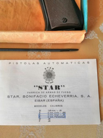 Se vende pistola Star Super mod. A del calibre 9 Largo en estado impoluto con su caja, baqueta, libro 01