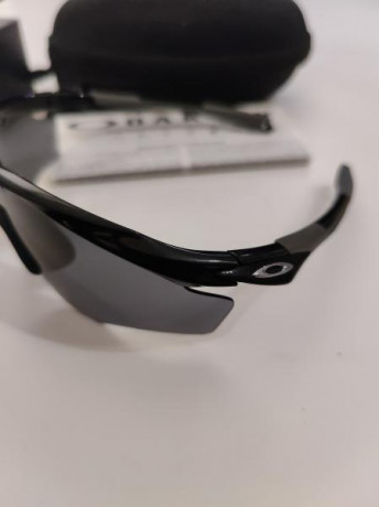 Originales con estuche rígido. Grado 8/10
Precio 50 euros. Están en Málaga. Se hacen envios 01