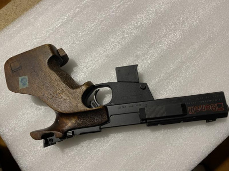 Se vende , por liberar cupo , Benelli Mp95 32WC,arma muy precisa , incluye dos cargadores , cachas anatómicas 01